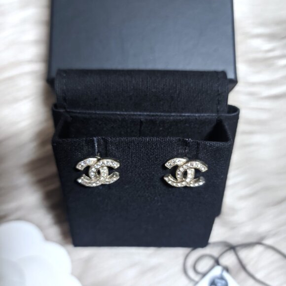 17V Authentic CHANEL Classic Mini CC Earrings - Picture 6 of 12